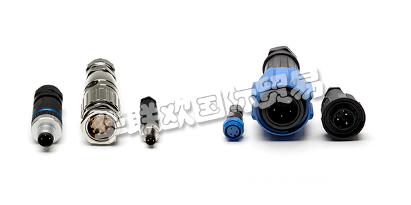 BULGIN被公認為環(huán)保密封連接器和組件的領先制造商。Bulgin擁有超過95年的行業(yè)經驗，不斷創(chuàng)新和開發(fā)產品和服務，以滿足其遍布各個市場的全球客戶群。