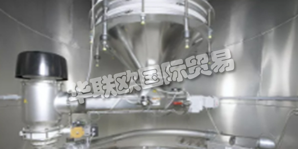 AZO集團(tuán)在自動(dòng)化原材料處理方面，是世界上經(jīng)驗(yàn)最豐富的公司之一。他們擁有1000多名員工，他們對自己的工作充滿熱情，并利用他們豐富的知識(shí)和豐富的工廠工程和建筑經(jīng)驗(yàn)積累了70多年的經(jīng)驗(yàn)，為您開發(fā)高效，可持續(xù)的解決方案。創(chuàng)造性和修補(bǔ)欲望是他們DNA的一部分。從旋風(fēng)篩分機(jī)的開發(fā)開始，散裝物料處理的眾多創(chuàng)新可歸功于他們。對有遠(yuǎn)見的技術(shù)的好奇心和開放性帶來了具有長期前景的解決方案。