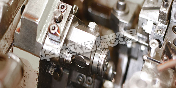 ARNOLD集團(tuán)憑借多年來(lái)在智能緊固系統(tǒng)和非常復(fù)雜的擠壓件生產(chǎn)方面的專(zhuān)業(yè)知識(shí)，已發(fā)展成為復(fù)雜緊固系統(tǒng)的綜合供應(yīng)商和開(kāi)發(fā)合作伙伴。憑借他們對(duì)“藍(lán)色緊固系統(tǒng)”的新定位，這一發(fā)展過(guò)程現(xiàn)在將繼續(xù)在一個(gè)統(tǒng)一和協(xié)調(diào)的結(jié)構(gòu)下進(jìn)行。工程，緊固件和功能部件，以及進(jìn)料器處理系統(tǒng)，所有這些都來(lái)自單一來(lái)源 - 高效，持續(xù)和國(guó)際化。