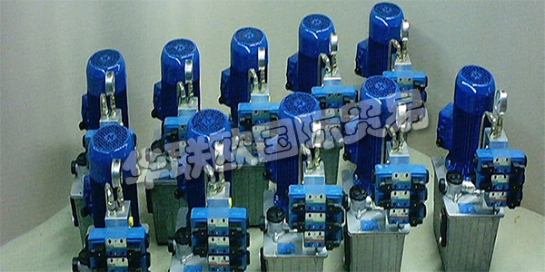 德國(guó)B&B HYDRAULIK-TECHNIK主要產(chǎn)品：B&B HYDRAULIK-TECHNIK閥門等。B&B HYDRAULIK-TECHNIK GmbH由Helitut Brocke和HenningB?hr于1983年在Witten-Herbede成立。目的是銷售用于骨料結(jié)構(gòu)的液壓元件和液壓附件。在短時(shí)間內(nèi)，對(duì)完整的Hydraulilk系統(tǒng)的需求變得非常大，以至于他們的生產(chǎn)開始了。