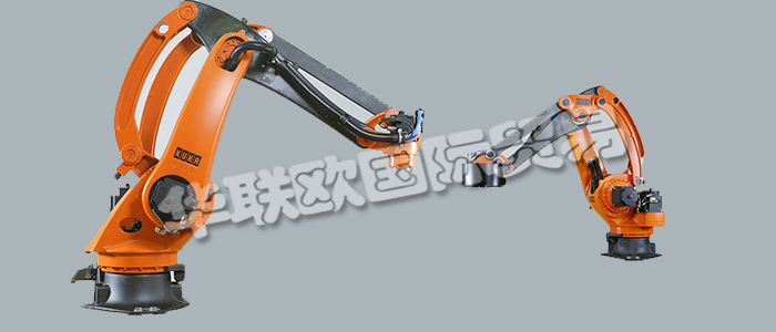 KR 40PA是KUKA公司最小巧、最輕盈的貨盤碼垛機器人。這款專為貨盤碼垛設(shè)計的工業(yè)機器人將幫助您獲得最快的速度和最高的精確性,歐標托盤碼垛的完美選擇。KR 40PA能夠在創(chuàng)紀錄的時間內(nèi)完成貨品的包裝和發(fā)配。只需要很小的空間，這款機器人便可以對重達40kg的產(chǎn)品進行碼垛并達到1.8米的凈堆垛高度。而較低的自重則顯著縮短了其周期時間。KR 40PA專為貨盤碼垛任務(wù)進行了改進。它以每分鐘56次循環(huán)的速度作業(yè)，同時還能確保絕對的精準。KR 40PA擁有纖細的底座和很小的占地面積，因此其干擾輪廓也非常小。內(nèi)置電源則為機器人節(jié)省了額外的空間。