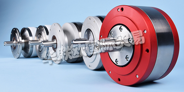 荷蘭GLOBE公司主要供應：荷蘭GLOBE電機,GLOBE氣動馬達，葉片電機，步進電機，活塞式氣動馬達，制動器等產(chǎn)品。